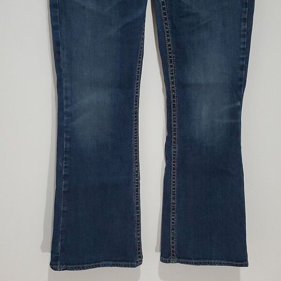 SILVER Aiko super stretch dark wash 32x31 mid rise boot cut jeans - Picture 2 of 8